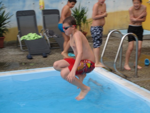img_2024.jpg