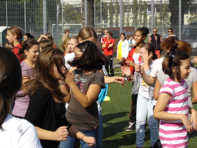 mdchenfuballtag29092011016.jpg